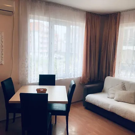 Apartment Апартаменти Ива *